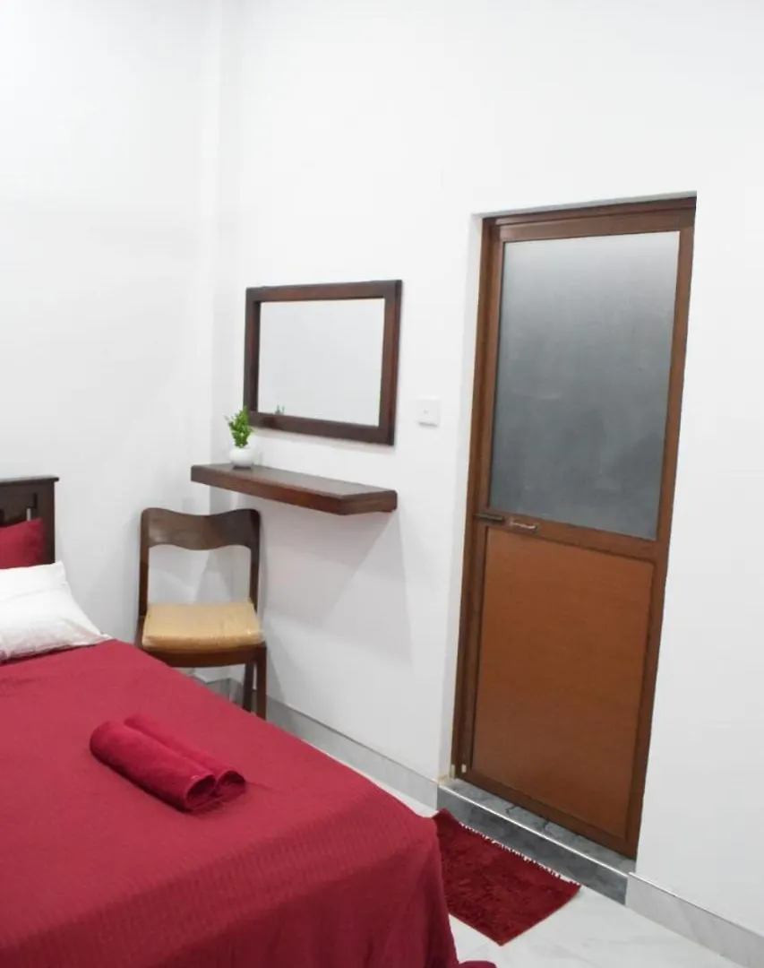 The Alexis'S Guest House Negombo Homestay