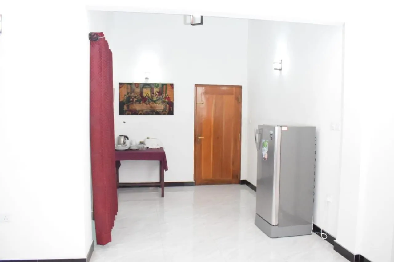 The Alexis'S Guest House Negombo