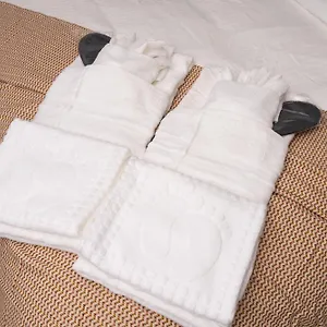 https://villa-large-sunny-private-bedroom-in.niagara-fallshotels.com