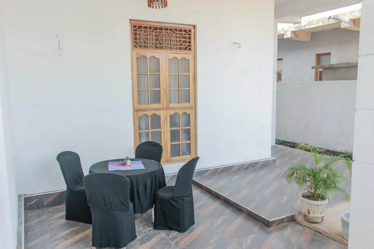 The Alexis'S Guest House Negombo Alloggio in famiglia